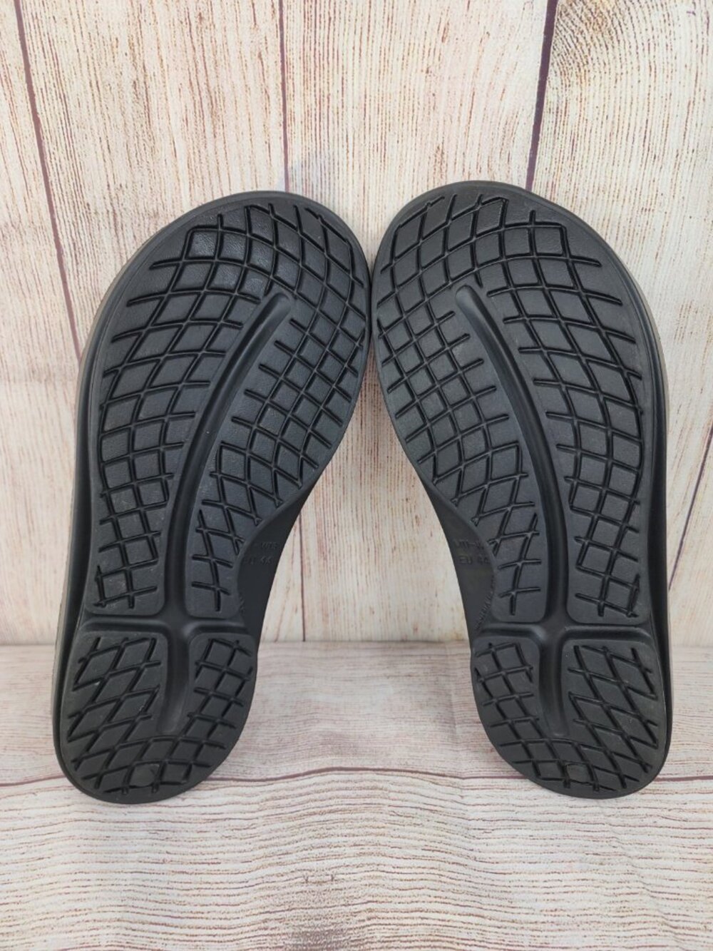 OOfos OOriginal Sport Sandals Size 11 Thong Recovery Comfort Slides Flip Flops - Picture 5 of 6